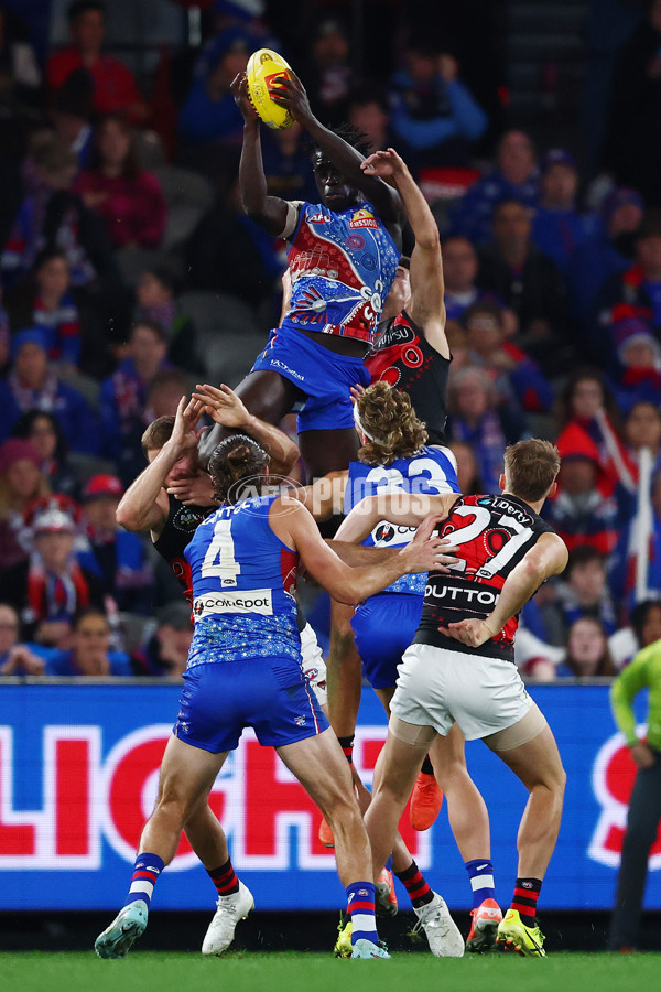 AFL 2025 Round 10 - Western Bulldogs v Essendon - A-59532335