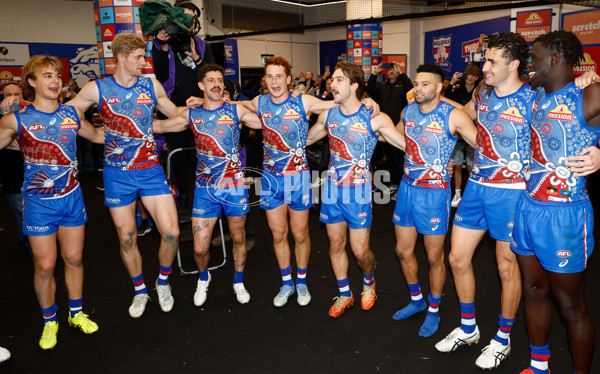 AFL 2025 Round 10 - Western Bulldogs v Essendon - A-59532530