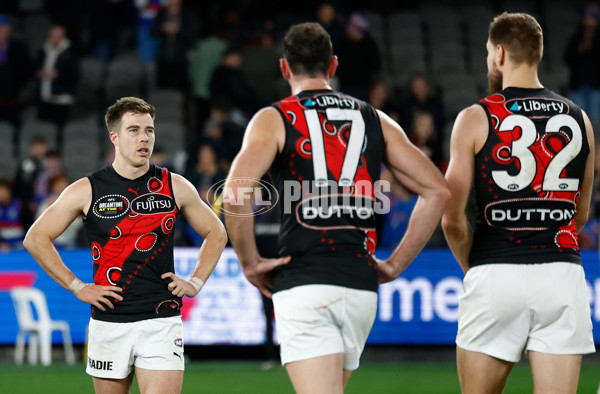 AFL 2025 Round 10 - Western Bulldogs v Essendon - A-59534930