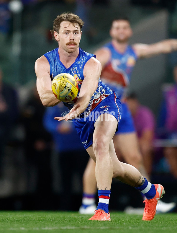 AFL 2025 Round 10 - Western Bulldogs v Essendon - A-59534950
