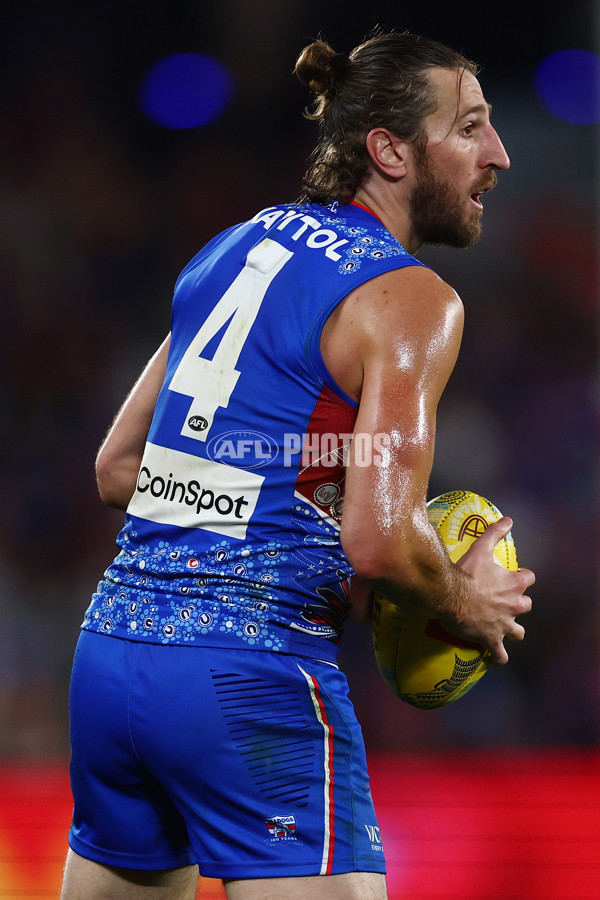 AFL 2025 Round 10 - Western Bulldogs v Essendon - A-59535279