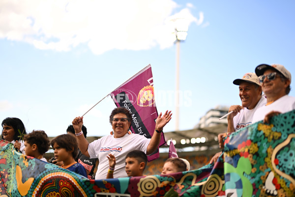 AFL 2025 Round 10 - Brisbane v Narrm - A-59540867