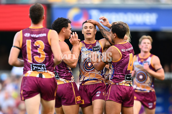 AFL 2025 Round 10 - Brisbane v Narrm - A-59547689