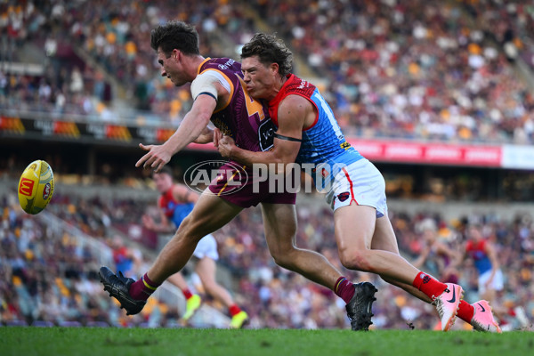 AFL 2025 Round 10 - Brisbane v Narrm - A-59551974