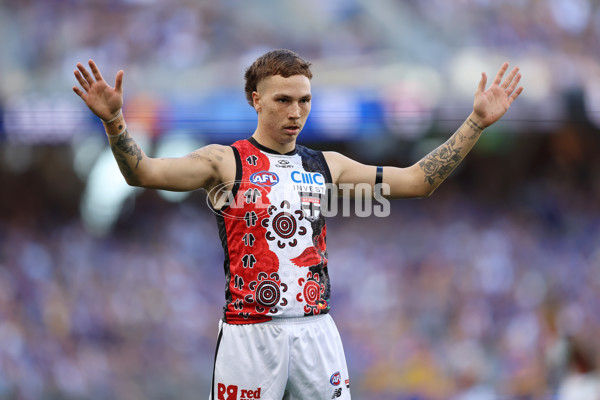 AFL 2025 Round 10 - Waalitj Marawar v Euro-Yroke - A-59557607