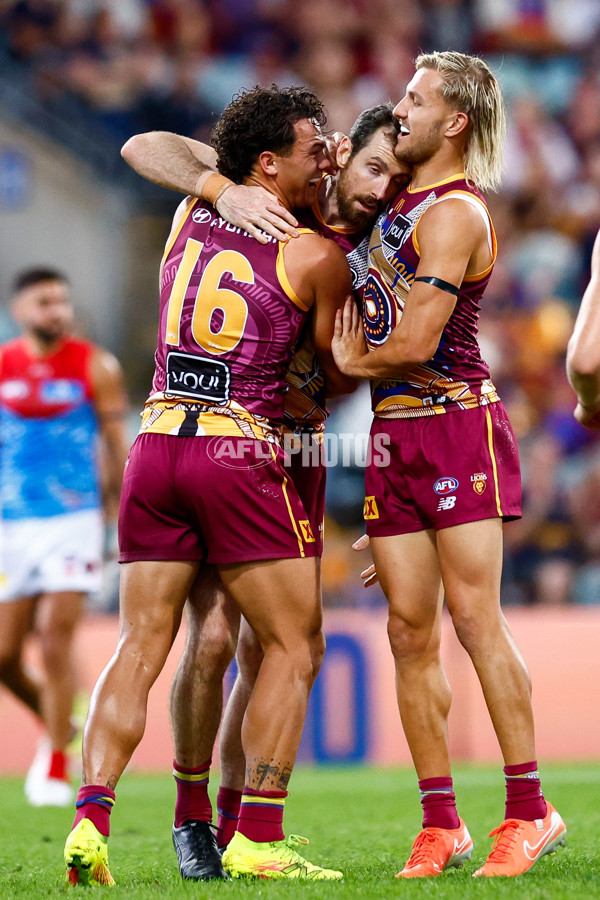 AFL 2025 Round 10 - Brisbane v Narrm - A-59557654