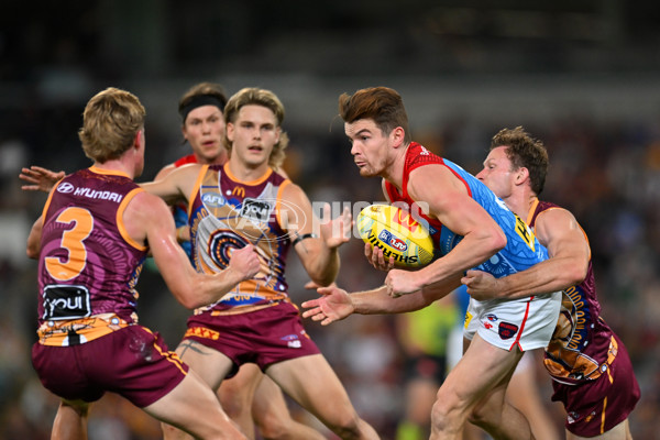 AFL 2025 Round 10 - Brisbane v Narrm - A-59559563