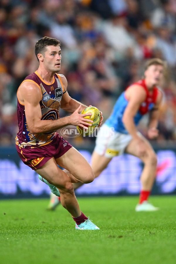 AFL 2025 Round 10 - Brisbane v Narrm - A-59559571
