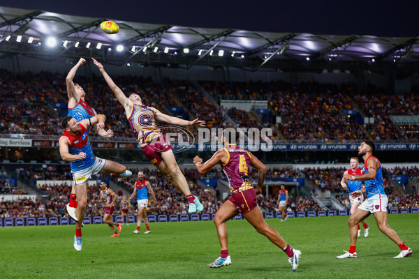 AFL 2025 Round 10 - Brisbane v Narrm - A-59559861