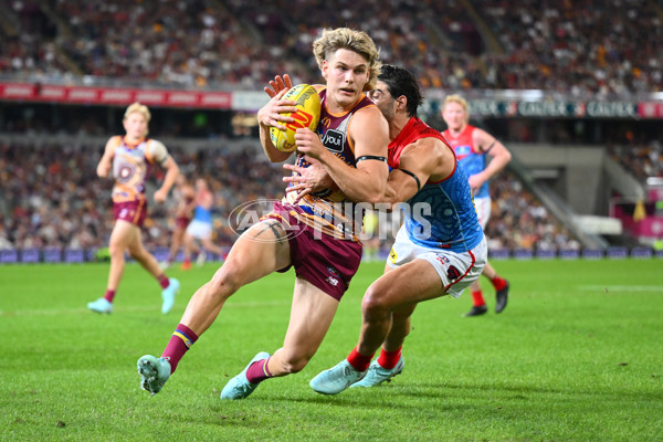 AFL 2025 Round 10 - Brisbane v Narrm - A-59559880