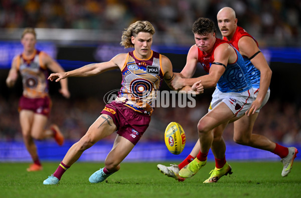 AFL 2025 Round 10 - Brisbane v Narrm - A-59571969