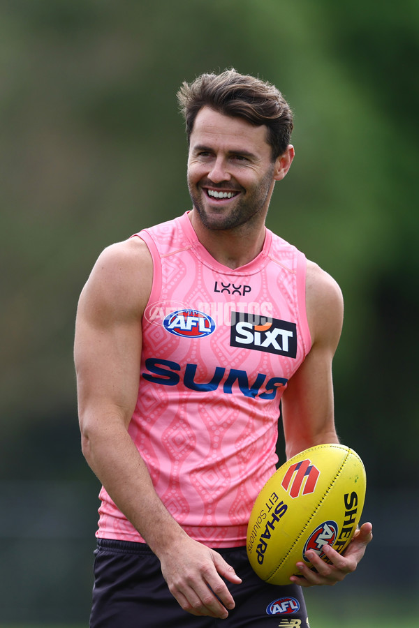 AFL 2025 Training - Gold Coast 190525 - A-59578328