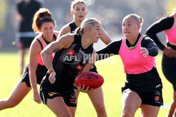 AFLW 2025 Training - Collingwood 210525 - A-59593588