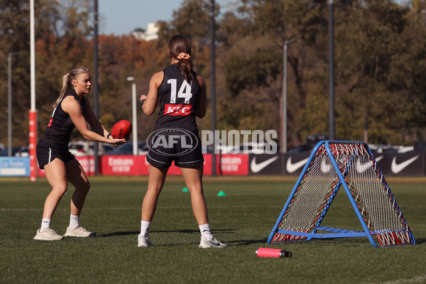 AFLW 2025 Training - Collingwood 210525 - A-59593628