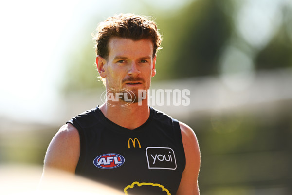 AFL 2025 Training - Brisbane 220525 - A-59596049