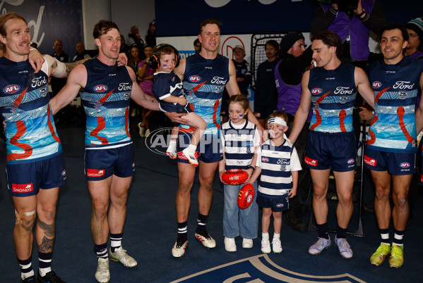 AFL 2025 Round 11 - Geelong v Western Bulldogs - A-59612083