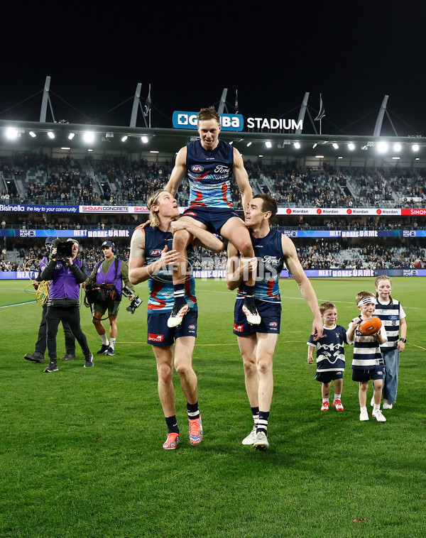 AFL 2025 Round 11 - Geelong v Western Bulldogs - A-59614366