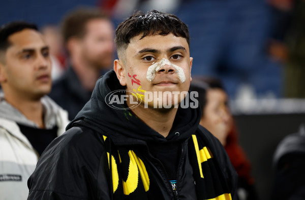 AFL 2025 Round 11 - Essendon v Richmond - A-59614414