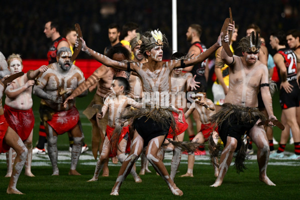 AFL 2025 Round 11 - Essendon v Richmond - A-59616922