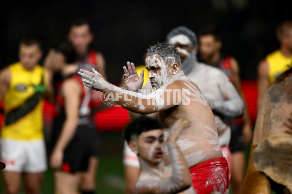 AFL 2025 Round 11 - Essendon v Richmond - A-59617017