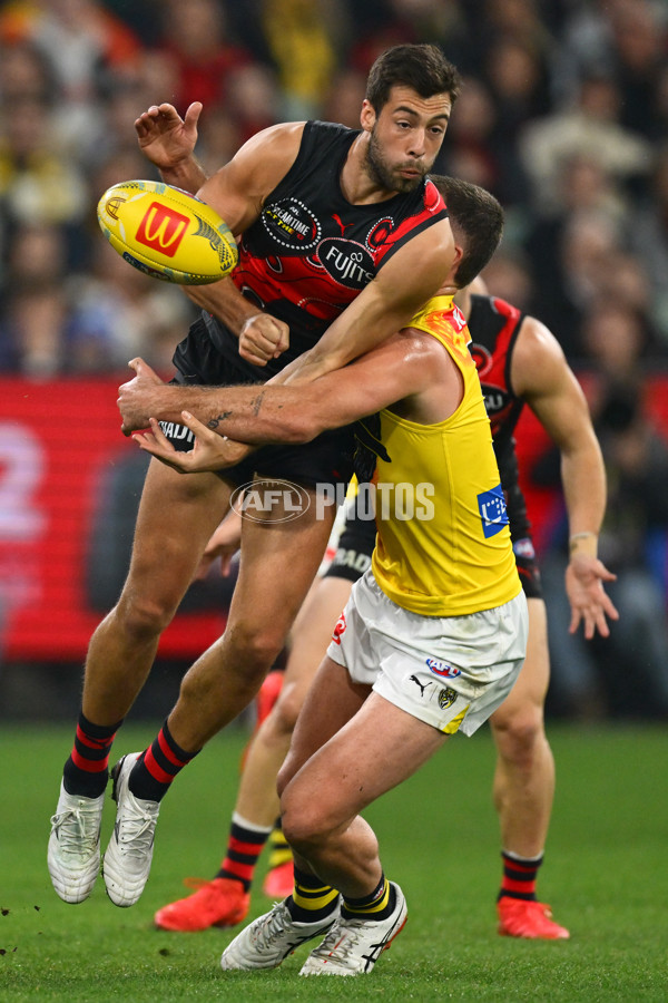 AFL 2025 Round 11 - Essendon v Richmond - A-59617035