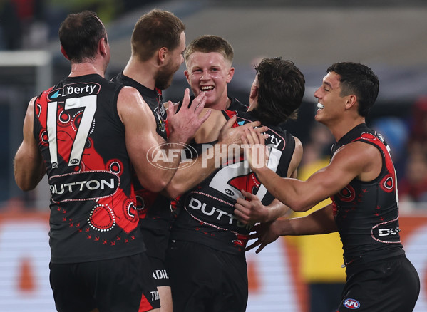 AFL 2025 Round 11 - Essendon v Richmond - A-59617062
