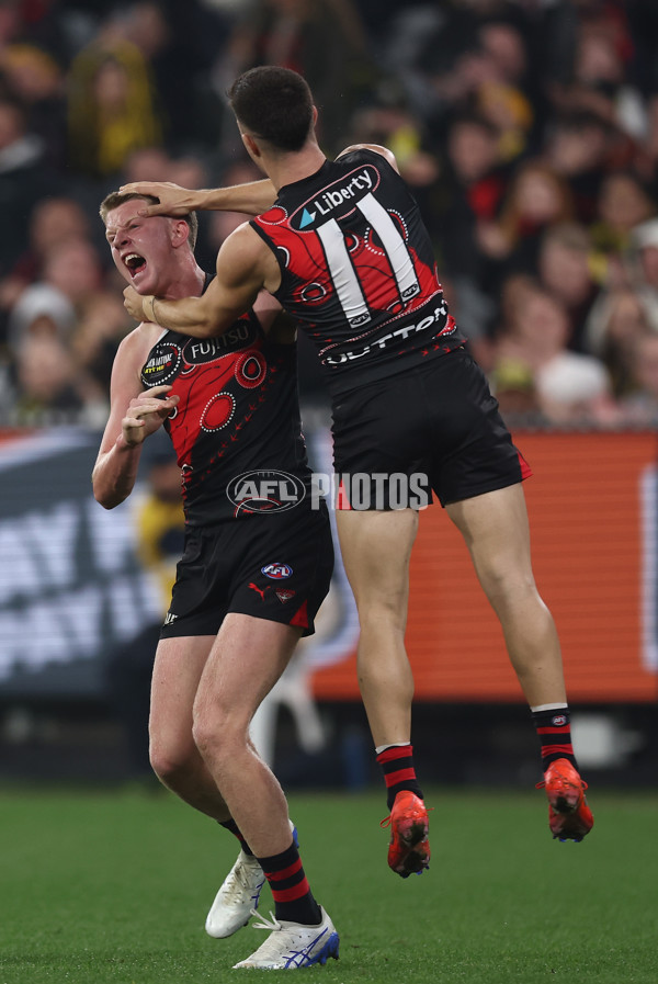 AFL 2025 Round 11 - Essendon v Richmond - A-59617065