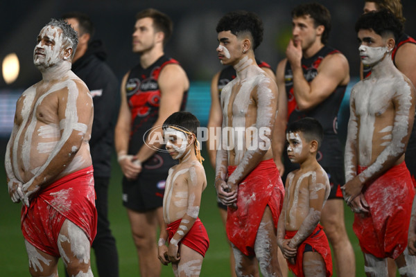 AFL 2025 Round 11 - Essendon v Richmond - A-59619190