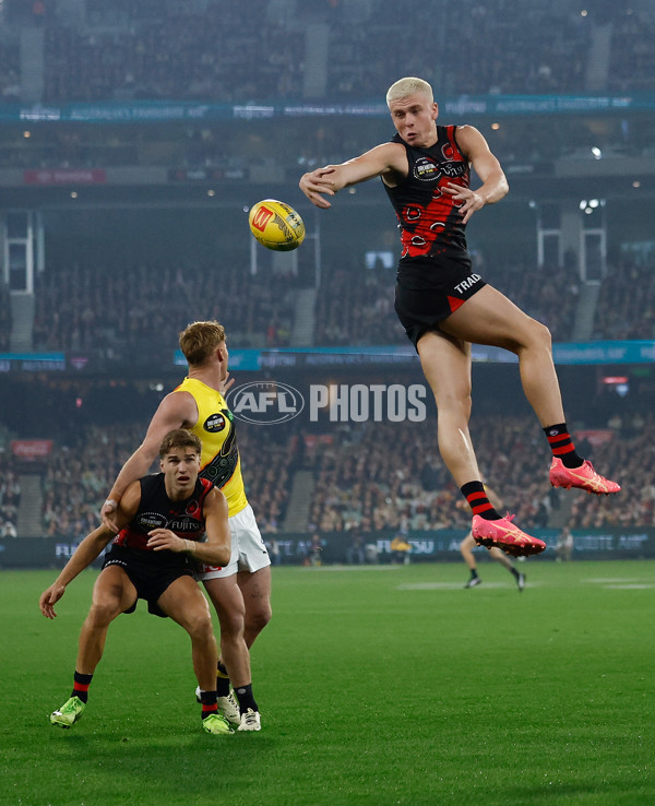 AFL 2025 Round 11 - Essendon v Richmond - A-59619200