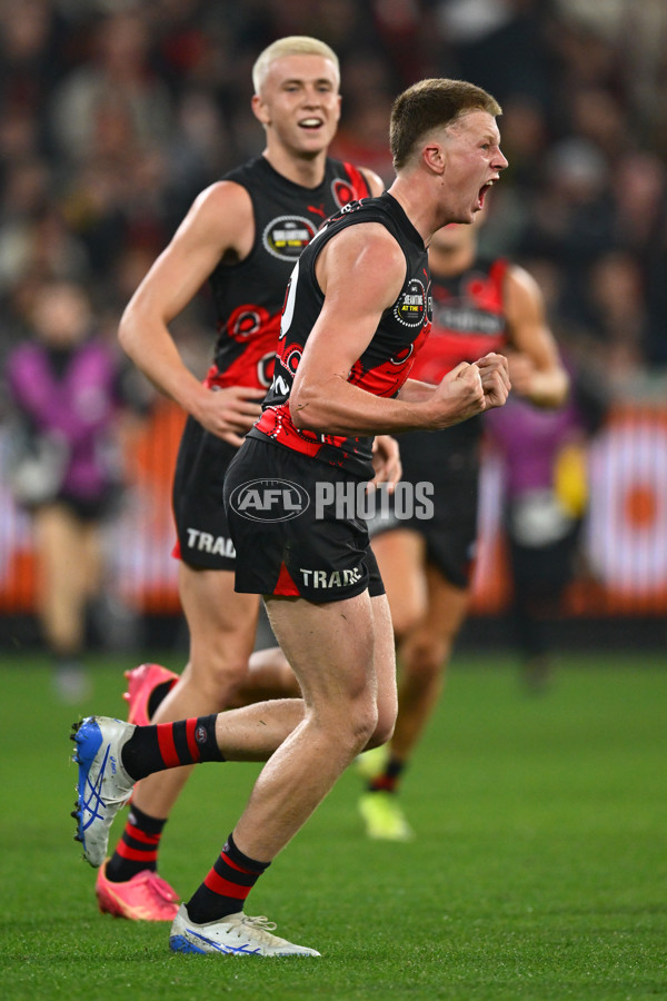 AFL 2025 Round 11 - Essendon v Richmond - A-59619203