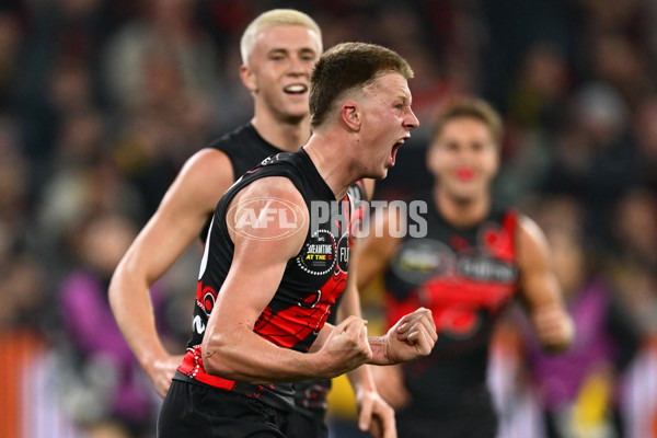 AFL 2025 Round 11 - Essendon v Richmond - A-59619204