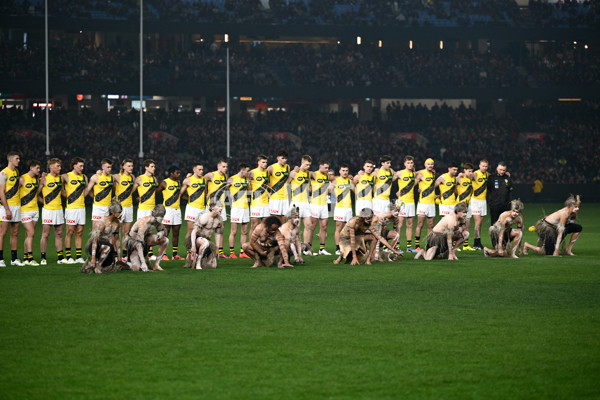 AFL 2025 Round 11 - Essendon v Richmond - A-59619224