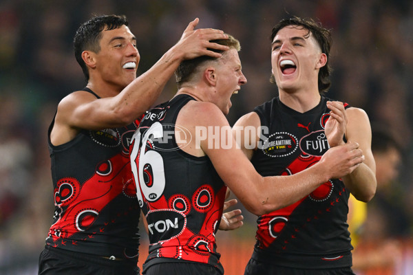 AFL 2025 Round 11 - Essendon v Richmond - A-59619246