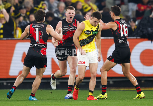 AFL 2025 Round 11 - Essendon v Richmond - A-59619706