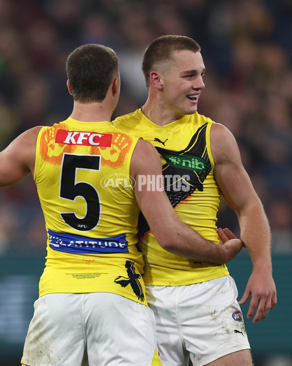 AFL 2025 Round 11 - Essendon v Richmond - A-59619733