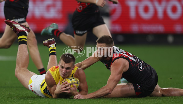 AFL 2025 Round 11 - Essendon v Richmond - A-59619735