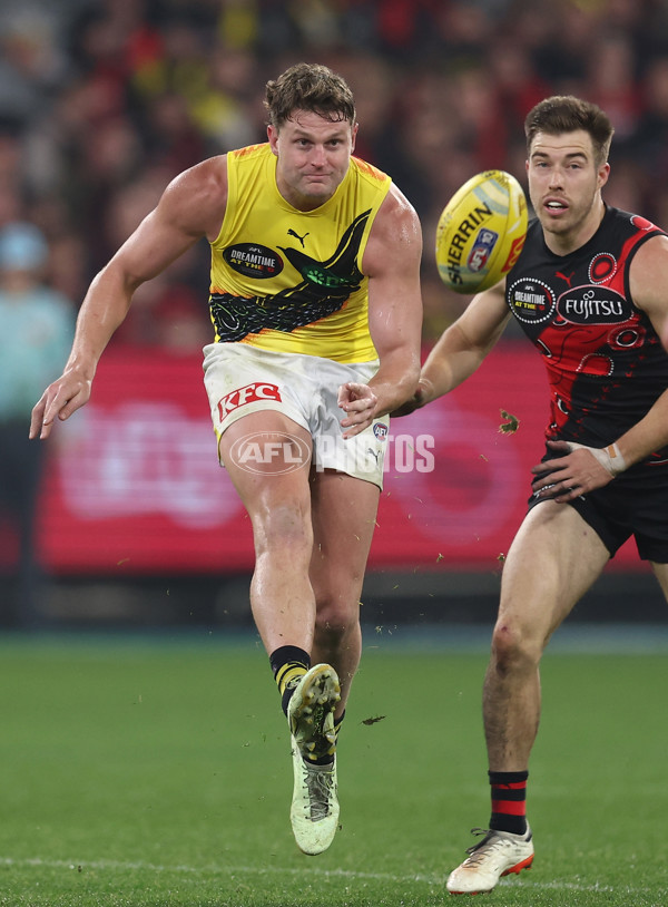 AFL 2025 Round 11 - Essendon v Richmond - A-59619744