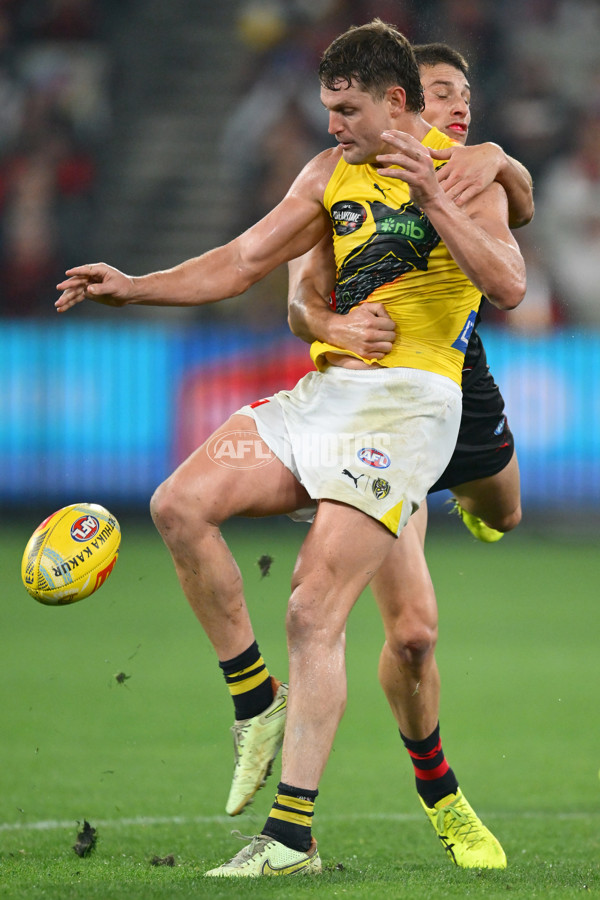 AFL 2025 Round 11 - Essendon v Richmond - A-59621916