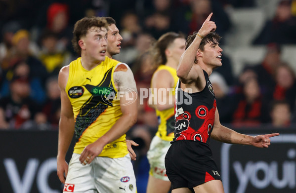 AFL 2025 Round 11 - Essendon v Richmond - A-59621932