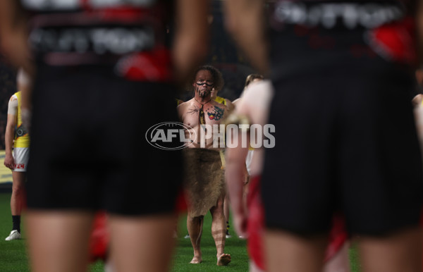 AFL 2025 Round 11 - Essendon v Richmond - A-59622582