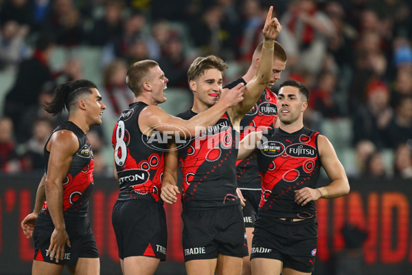 AFL 2025 Round 11 - Essendon v Richmond - A-59624387