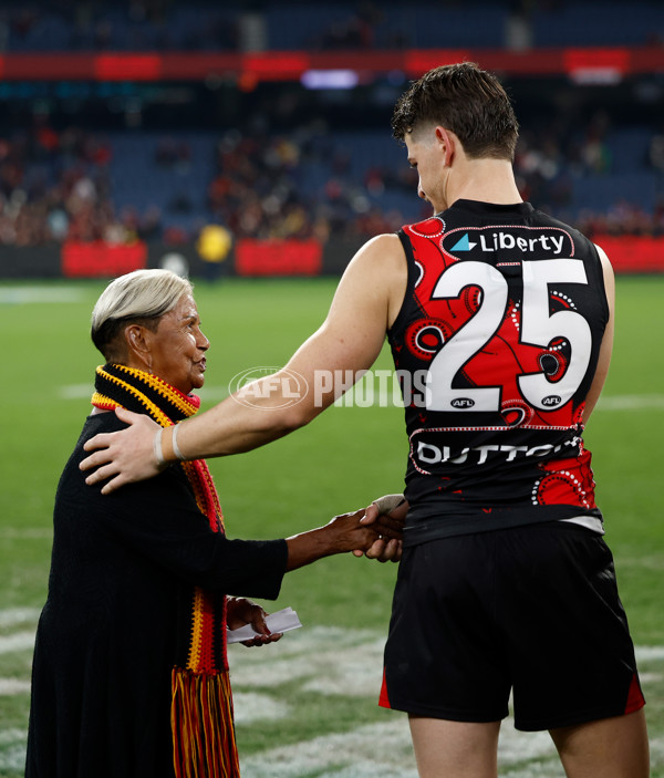 AFL 2025 Round 11 - Essendon v Richmond - A-59626879