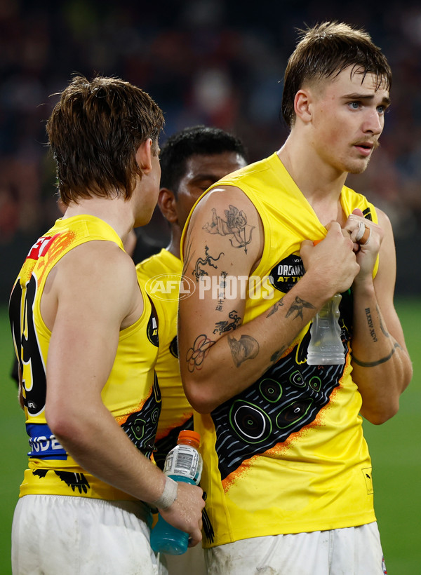 AFL 2025 Round 11 - Essendon v Richmond - A-59626909