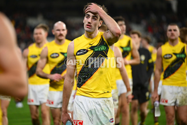 AFL 2025 Round 11 - Essendon v Richmond - A-59627271