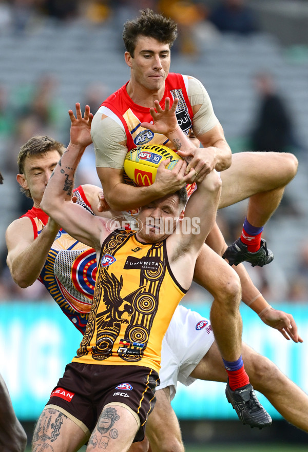 AFL 2025 Round 11 - Hawthorn v Brisbane - A-59642733