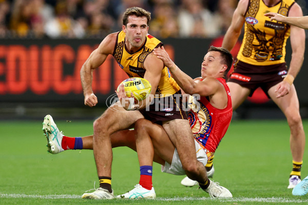 AFL 2025 Round 11 - Hawthorn v Brisbane - A-59645569