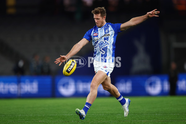 AFL 2025 Round 11 - North Melbourne v Collingwood - A-59645619