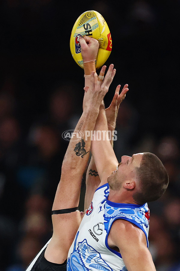 AFL 2025 Round 11 - North Melbourne v Collingwood - A-59653697