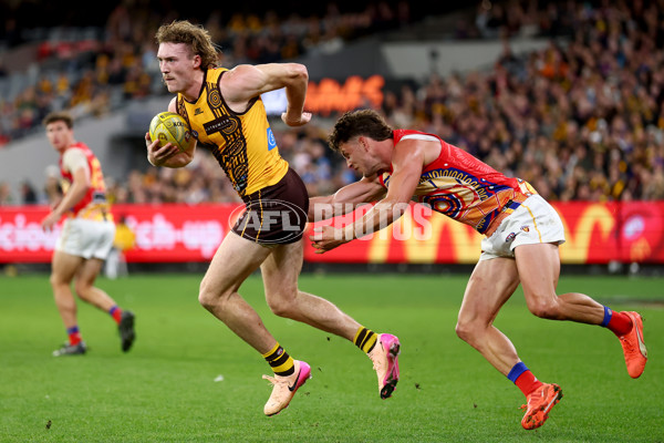 AFL 2025 Round 11 - Hawthorn v Brisbane - A-59655215