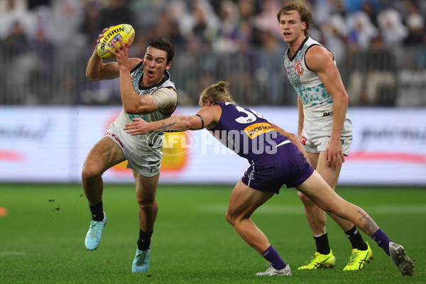 AFL 2025 Round 11 - Walyalup v Yartapuulti - A-59655233